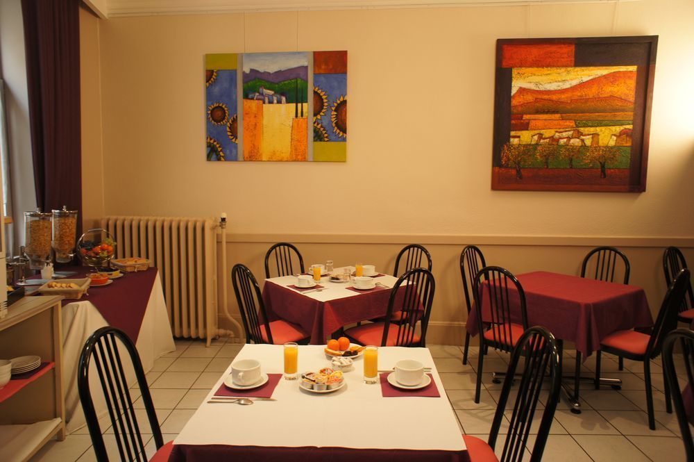 די Hotel Des Alpes מראה חיצוני תמונה