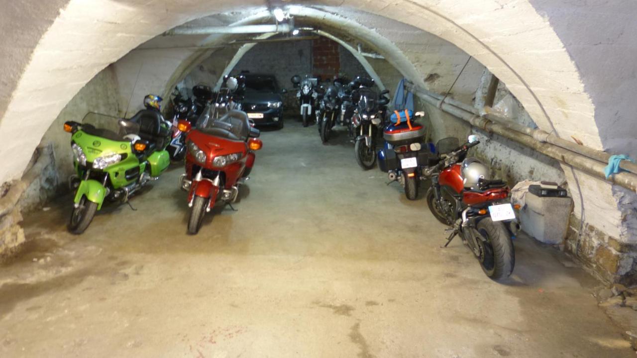 די Hotel Des Alpes מראה חיצוני תמונה