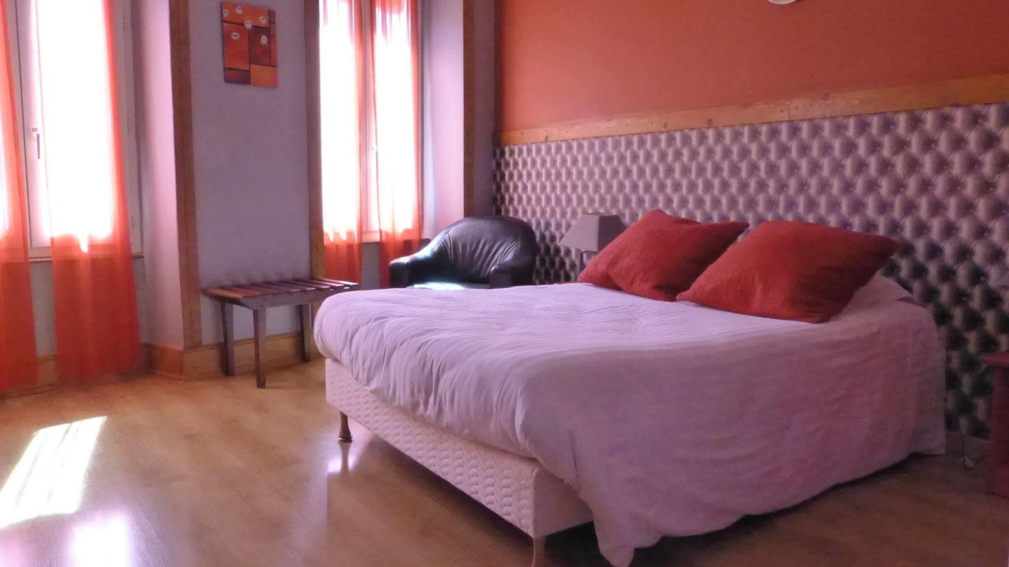 די Hotel Des Alpes מראה חיצוני תמונה