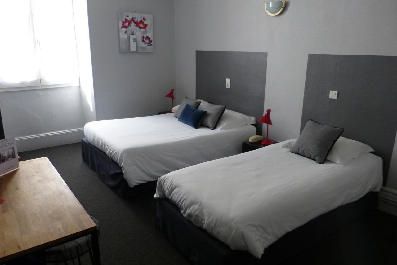די Hotel Des Alpes מראה חיצוני תמונה
